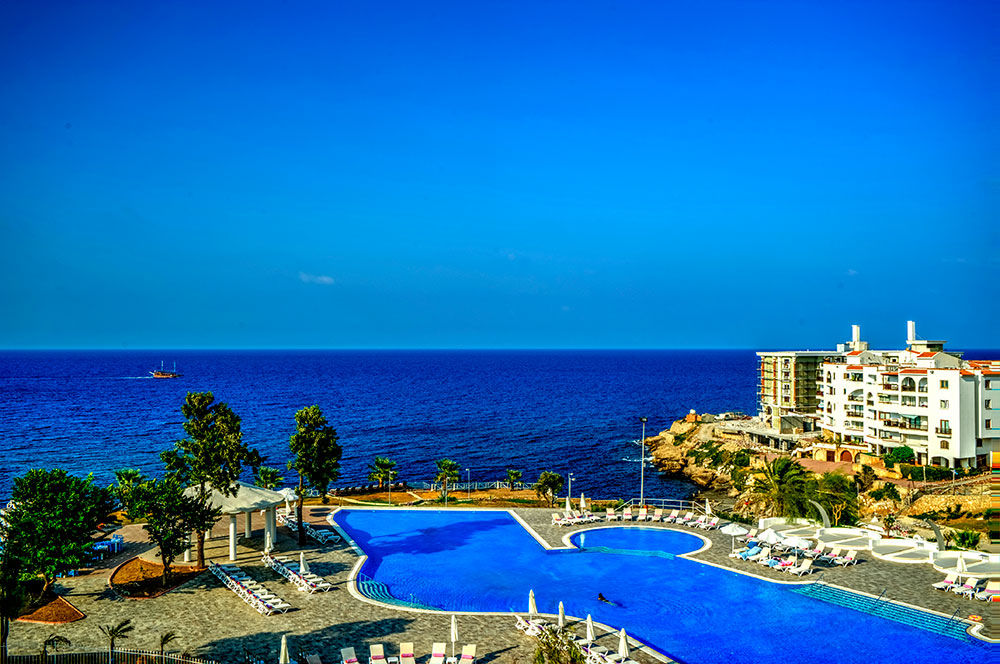 Jasmine Court Hotel & Casino Кирения Съоръжения снимка